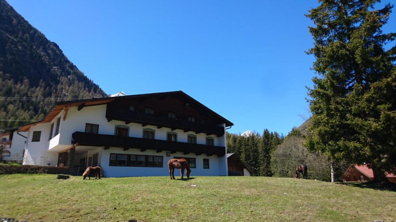 Pension Alpenrose Sankt Sigmund im Sellrain Екстериор снимка