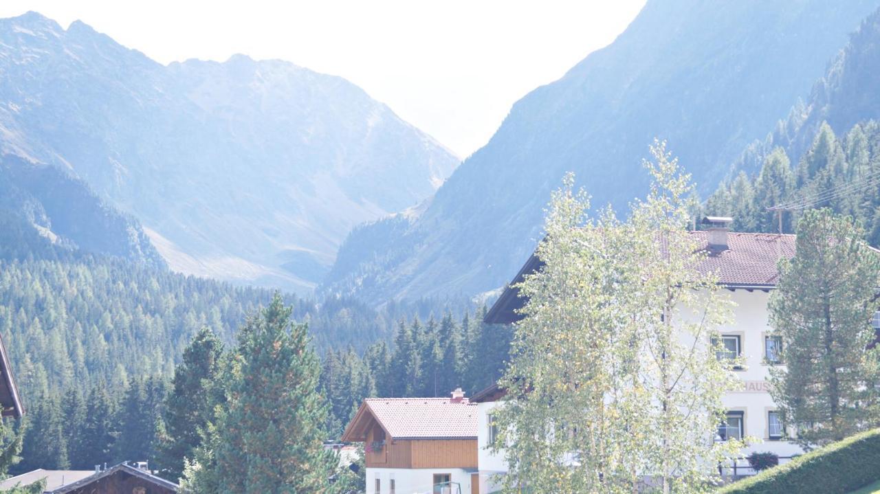 Pension Alpenrose Sankt Sigmund im Sellrain Екстериор снимка